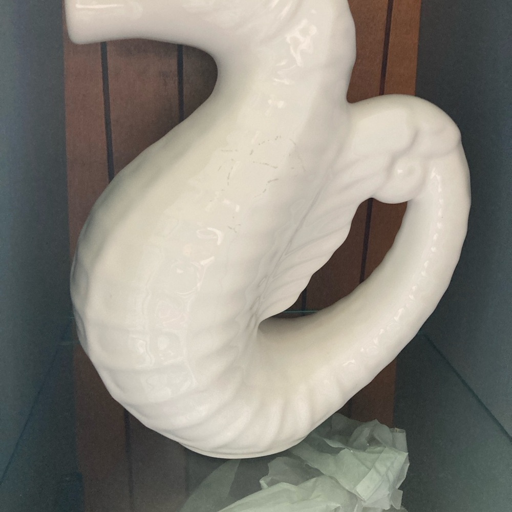 Elegant White Seahorse Vase